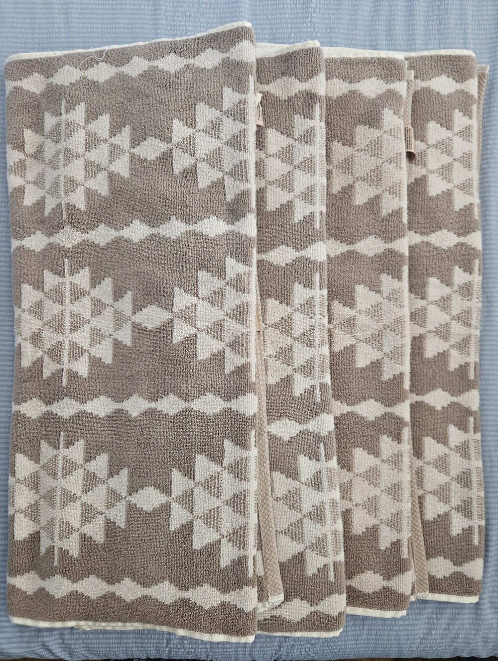🤎🤍 Wrangler Reversible Bath Towels – Set of 4 – NWT Southwestern Aztec Western